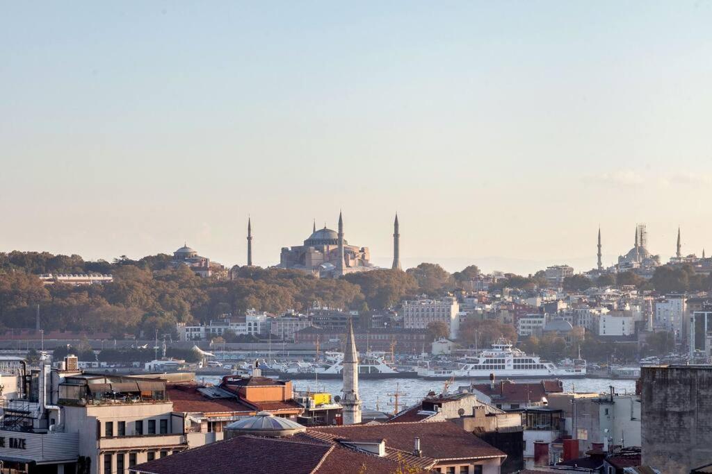 Daire Bosphorus View, Location *